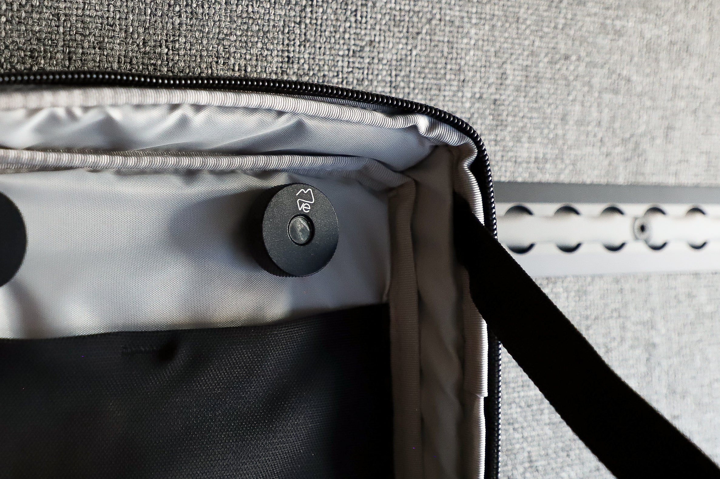 Venture L-Track M8 Aluminum Knob (2 Pack)