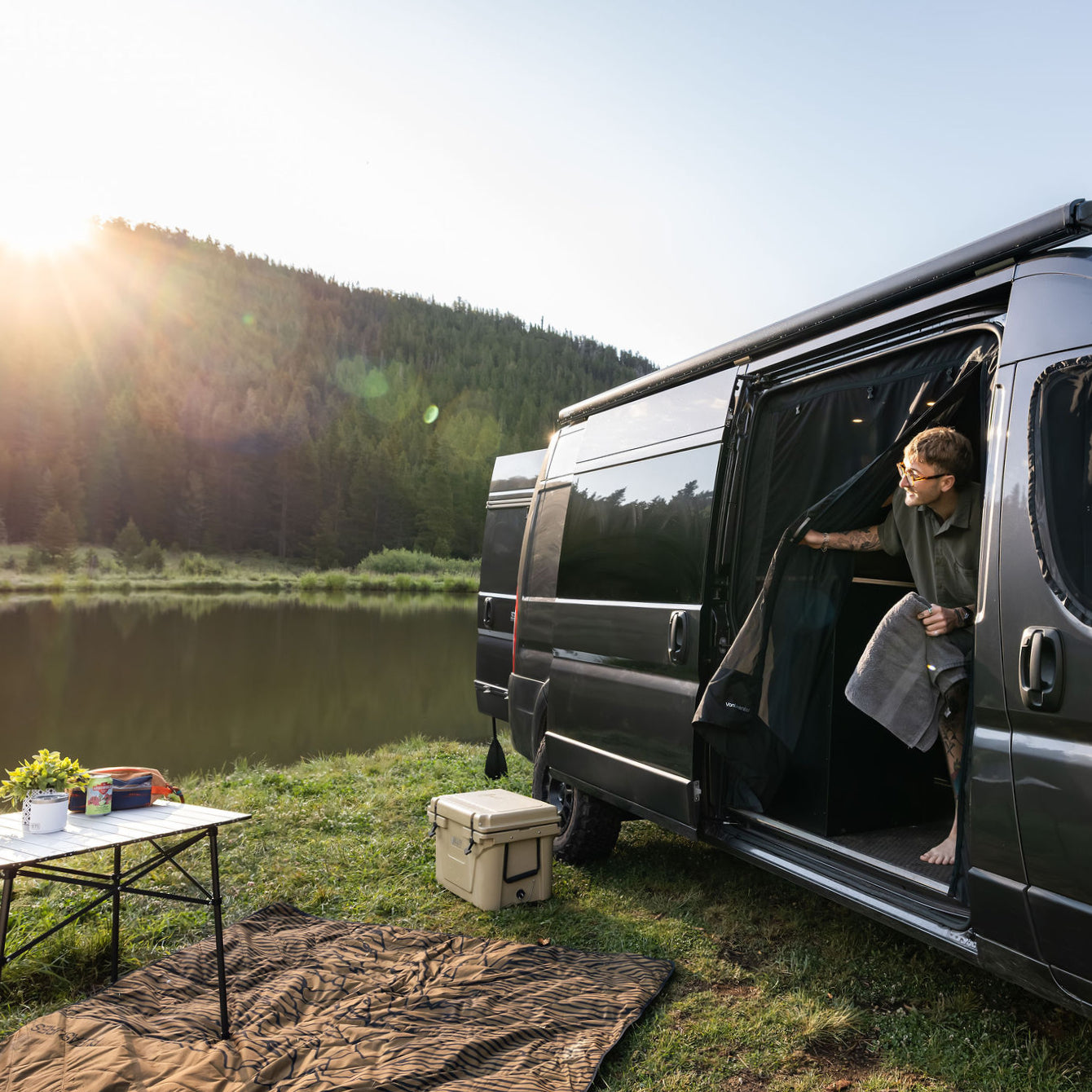 Ram Promaster Bug Screen - Sliding Door