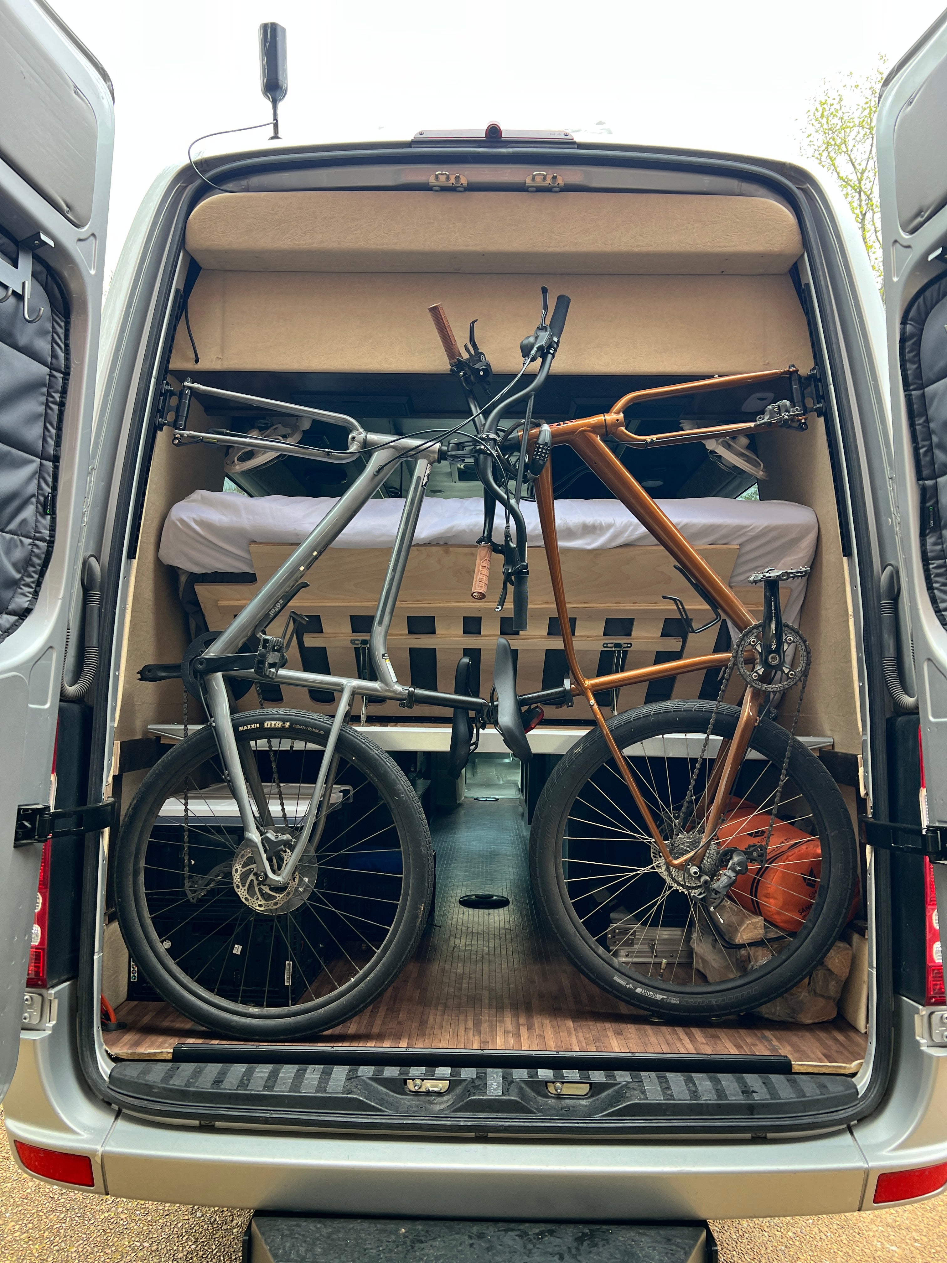 Rectangle Venture L-Track (2 Pack)