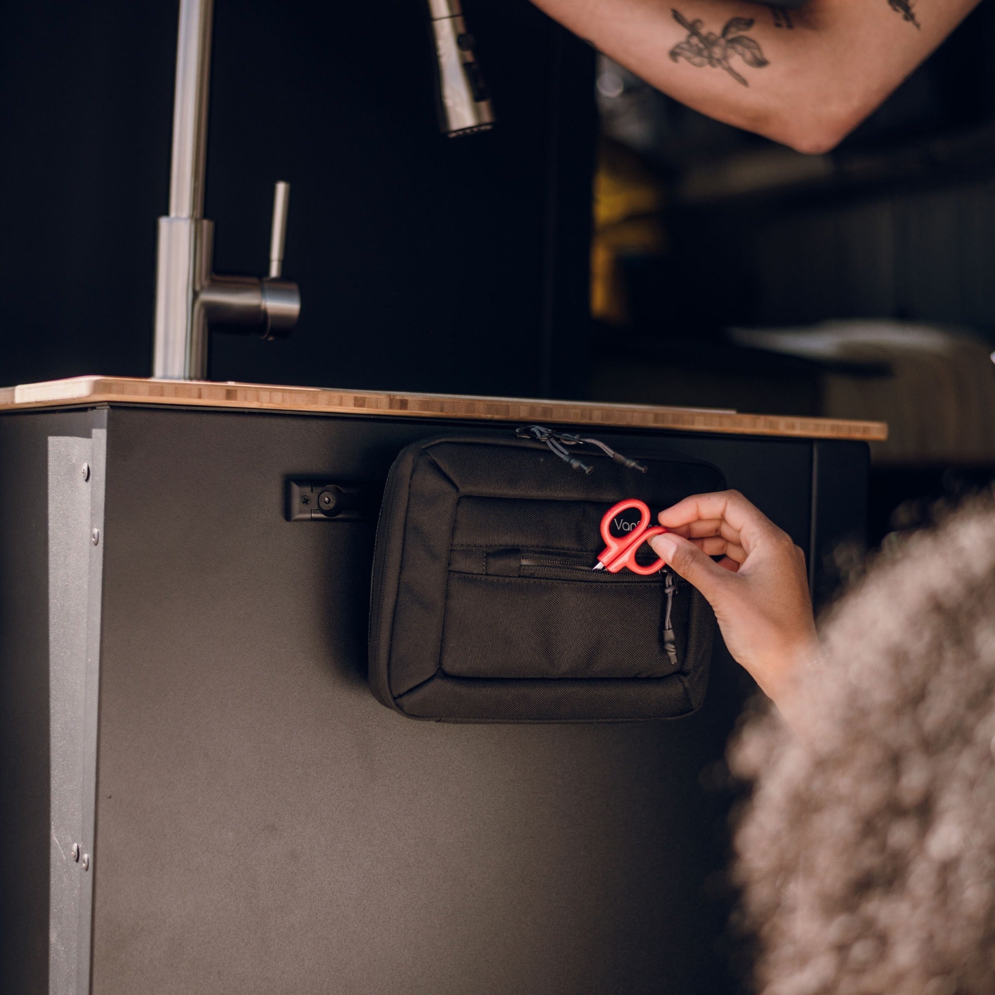 Venture L-Track Stow Away Bag (Small)